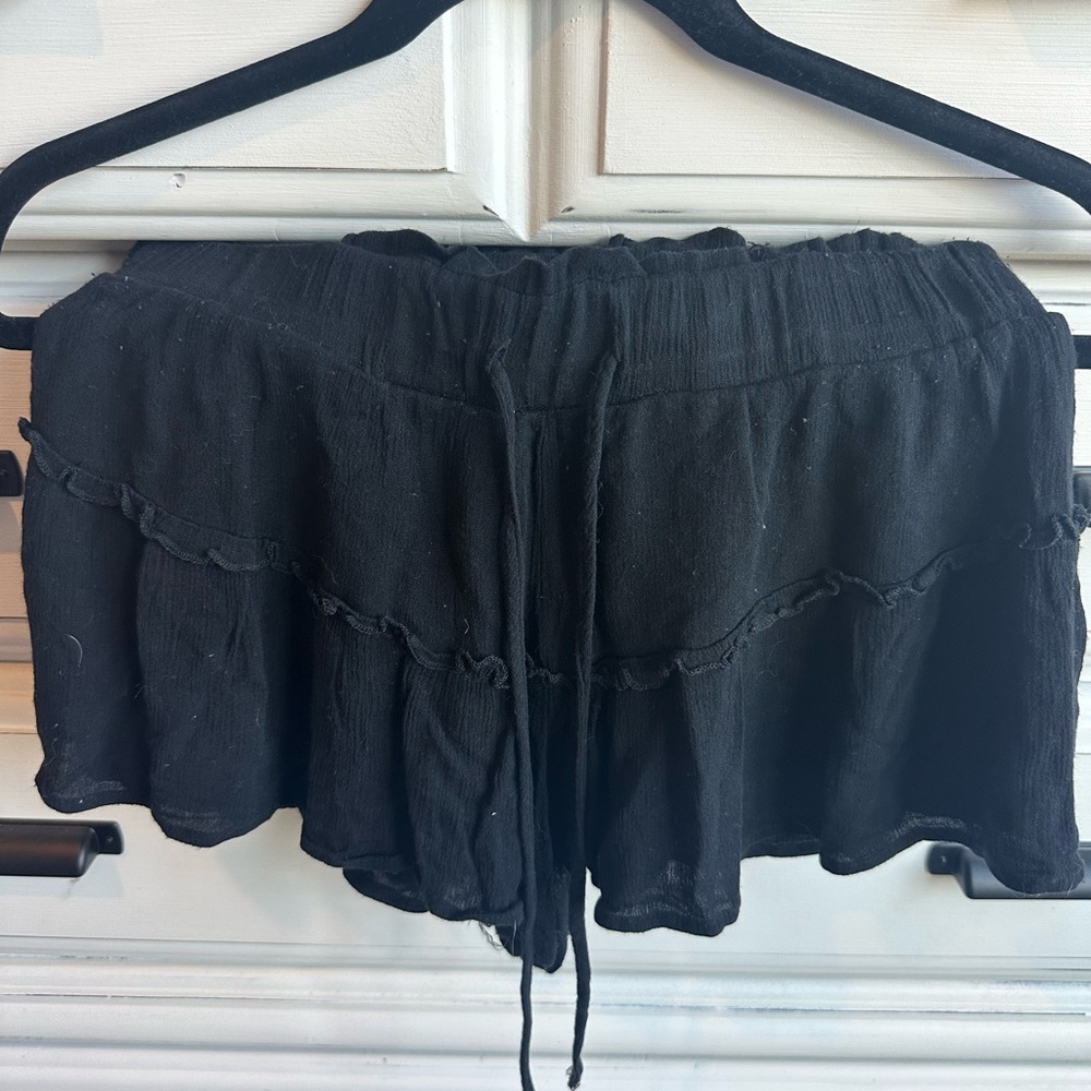 black ruffle shorts